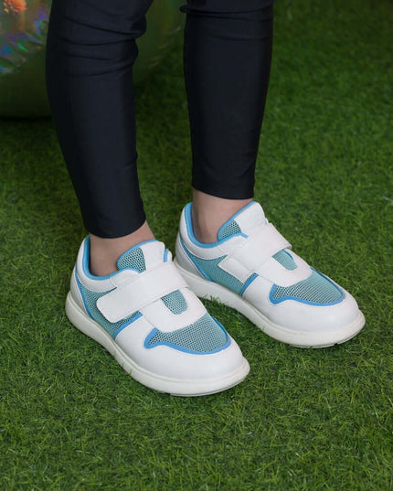 Avery Extra Lightweight Kids Sneakers-4