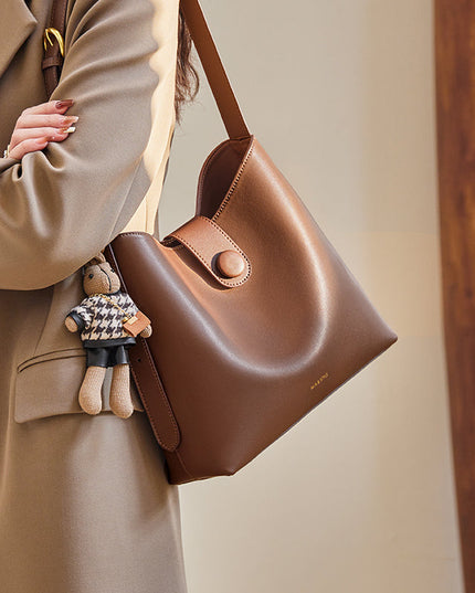 Retro Brown Leather Medium Shoulder Bag-1