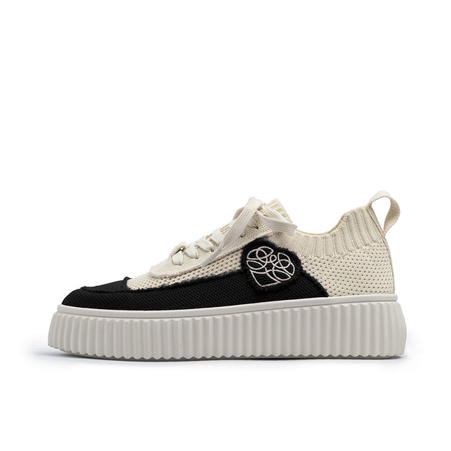 Versatile Round Toe Thick Soled Casual Sneakers-0